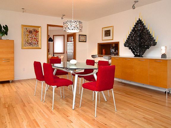 5th image of 532 Manorwood Ln