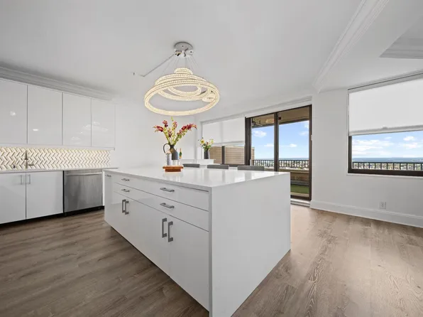 7002 Blvd East image 11 of 43