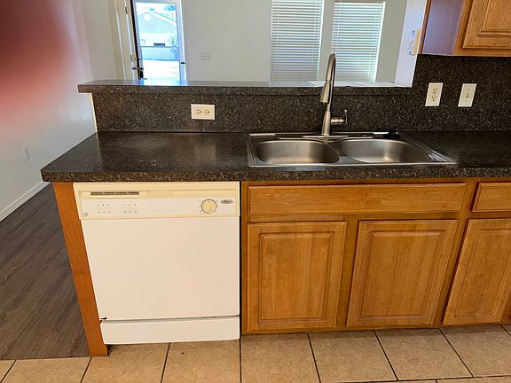 5th image of 1813 NW 148th St