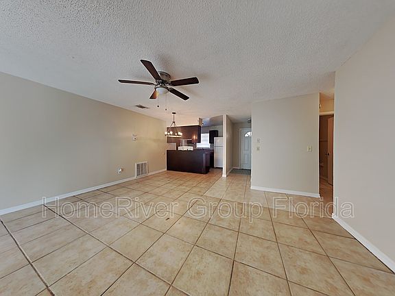 4th image of 609 Anderson Dr