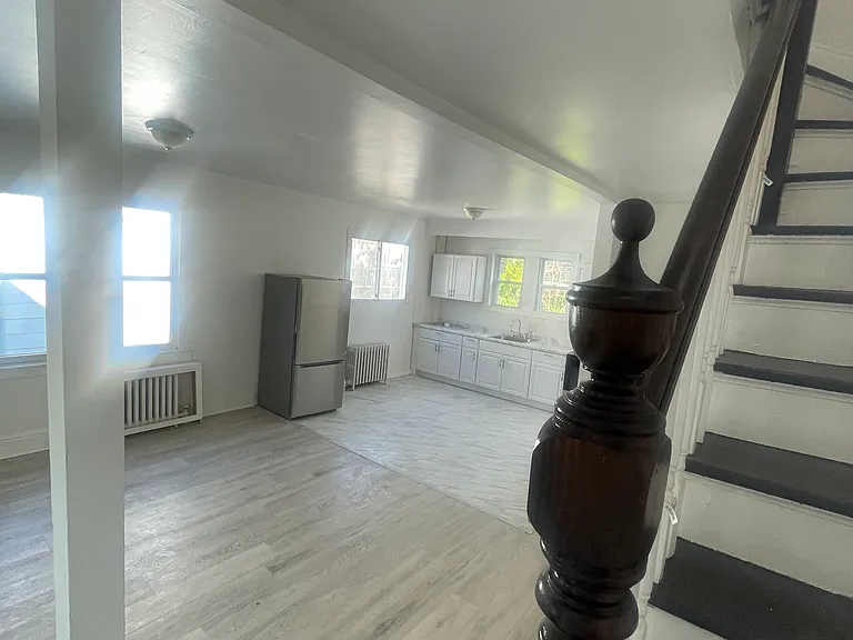 16 Van Buren St #2 — Photo 2