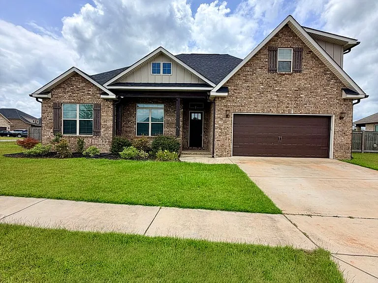 91 Barnyard Way — Photo 1