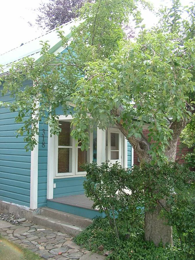 2 bed, 900 sqft, $2,500 — Photo 1