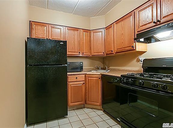 4th image of 69-03 242nd St #39B