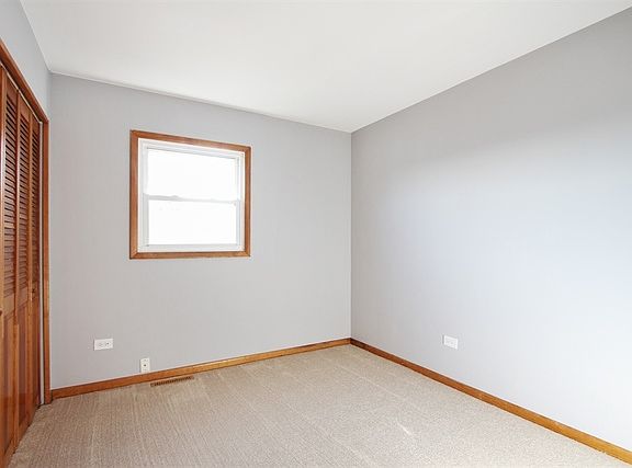 5th image of 1217 Lotus Dr