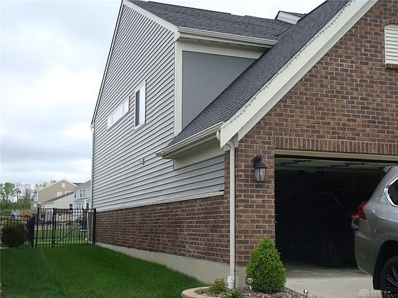 2nd image of 150 Clearsprings Dr