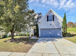 7923 Mossycup Dr, Charlotte, NC 28215