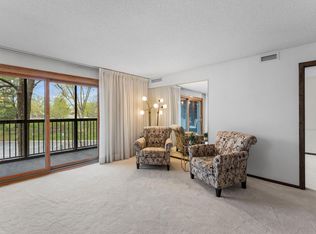 8549 Irwin Rd APT 239, Bloomington, MN 55437
