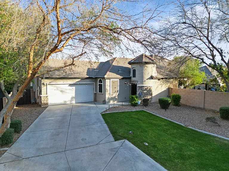 W Ironwood St — Photo 33