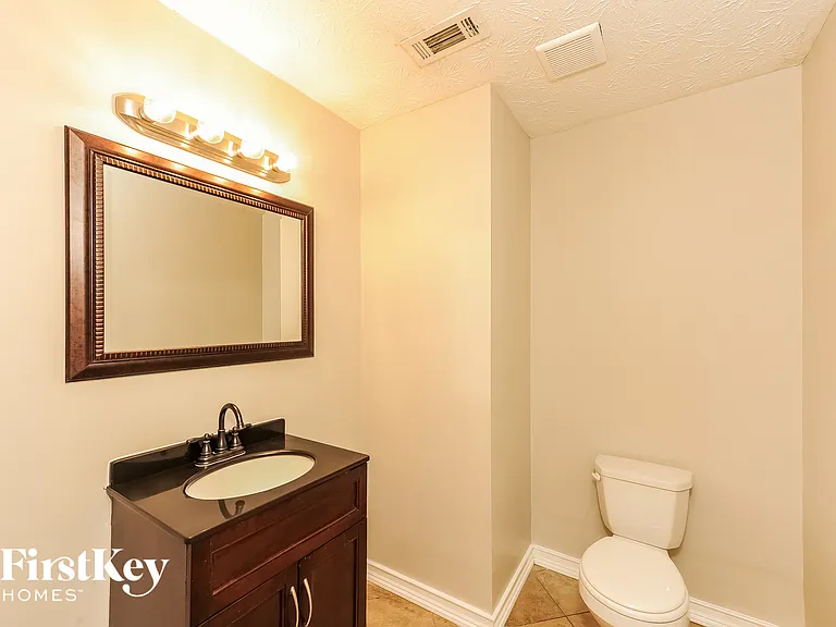 4445 Waterman Dr — Photo 12