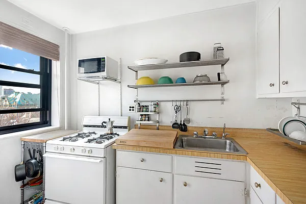 Sold by Compass | media 3
