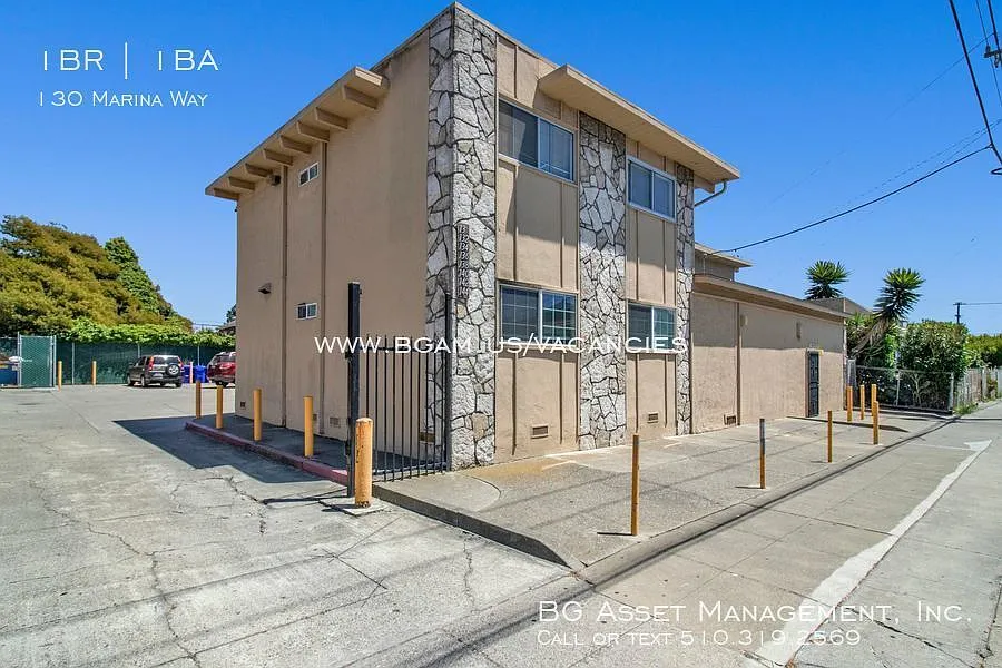 130 Marina Way photo 1