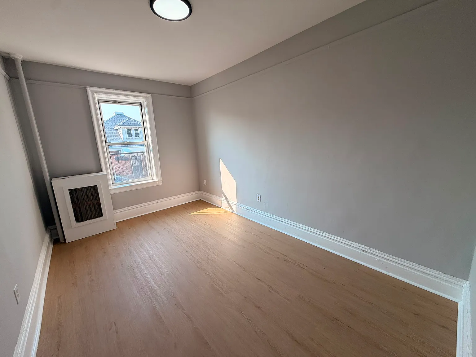 240 Claremont Ave — Photo 3