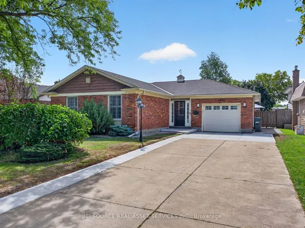 6998 Glengowan Cres, Niagara Falls, ON L2J 3R8