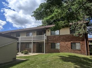 1302 Christopher Cir APT 7, Urbana, IL 61802