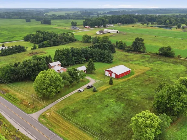 3133 N 1000 E, Kendallville, IN 46755