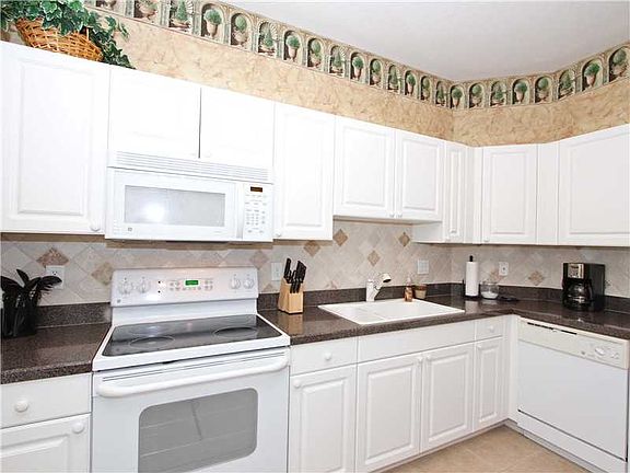 5th image of 3844 Buxton St SW