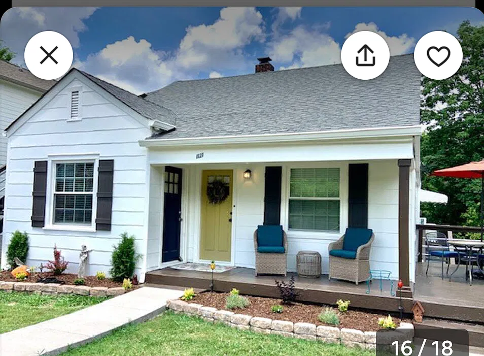 1121 Granada Ave — Photo 1