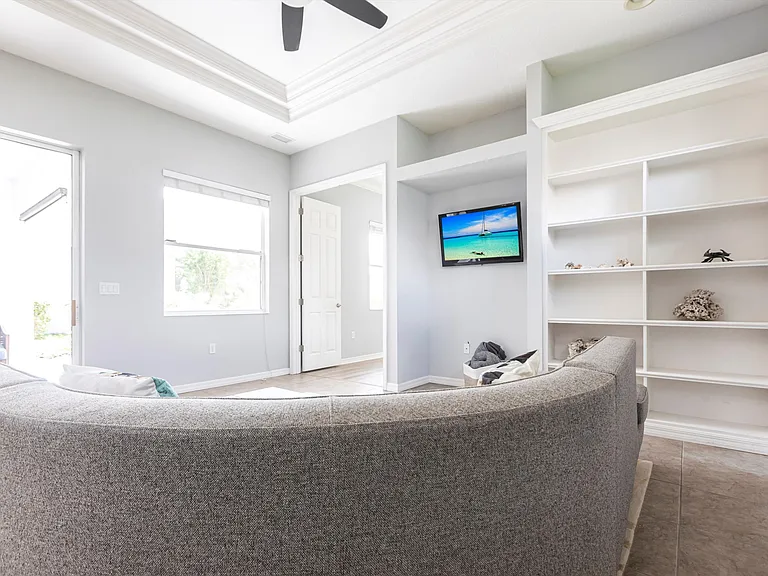 6318 Golden Eye Gln — Photo 18