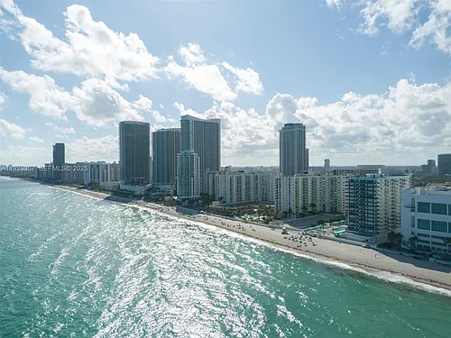 3725 Ocean Dr Photo 1