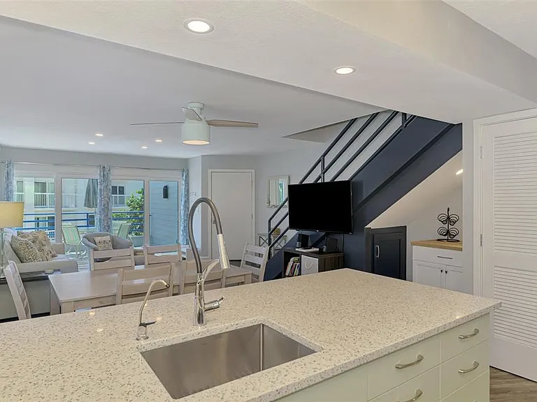 2400 N Beach Rd #17 — Photo 26