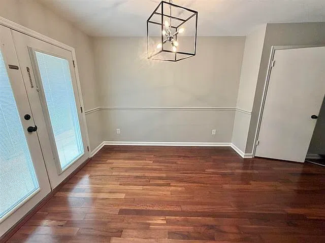 3 bed, 1180 sqft, $1,850 — Photo 3