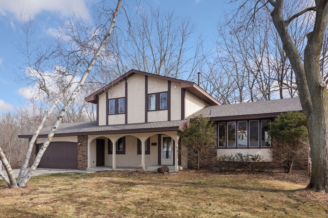 4321 Lancelot Dr, Minnetonka, MN 55345 | MLS #7022620 | Zillow
