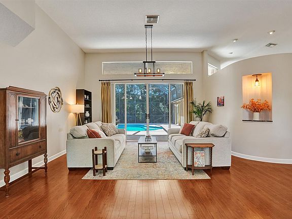 3rd image of 4288 NW 64th Avenue