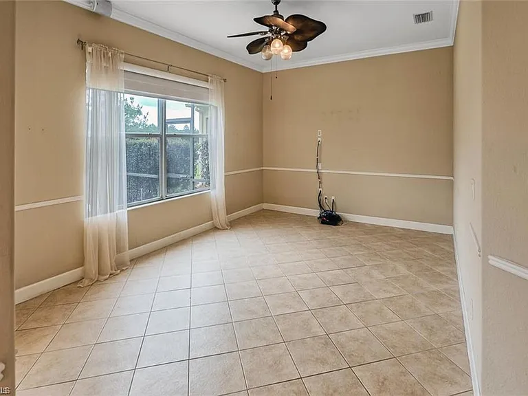 20437 Ardore Ln — Photo 12