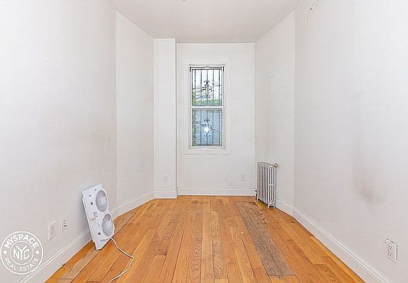 3rd image of 291 Wyckoff Ave #4X