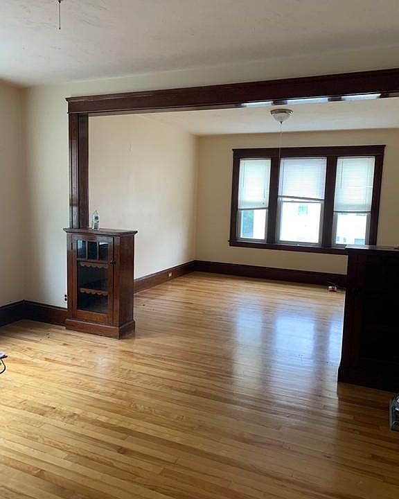 2nd image of 153 Ingleside Ave #1