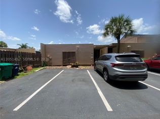 16100 Kilmarnock Dr, Miami Lakes, FL 33014
