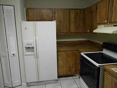 4th image of 15490 SW 82nd Ln APT 111