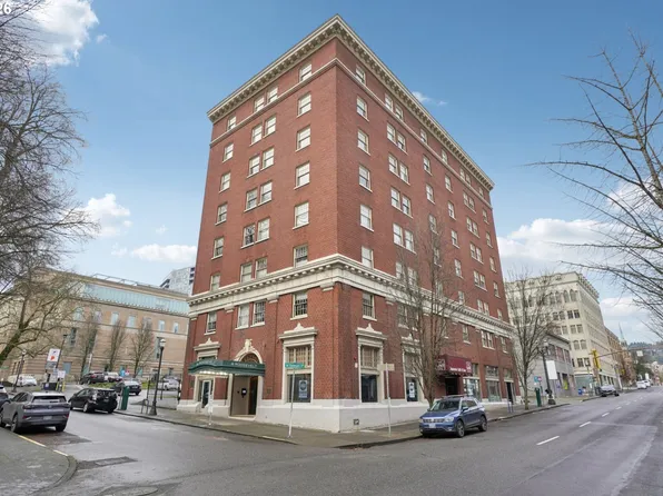 1005 SW Park Ave, Portland, OR 97205