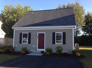 32 Treehouse Cir, Easthampton, MA 01027