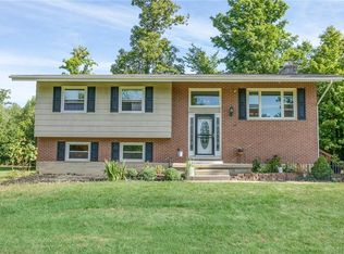 8395 Number 9 Rd, Brookville, OH 45309