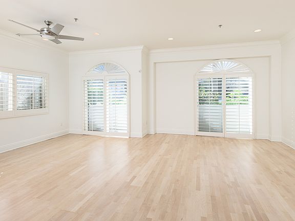 2nd image of 11840 Dorothy St APT 101