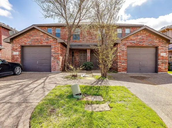 2318 & 2320 Bloomfield Dr, Arlington, TX 76012