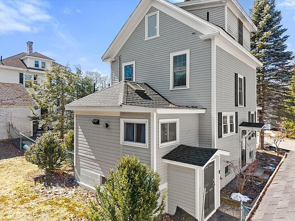 5th image of 243 Nowell Road