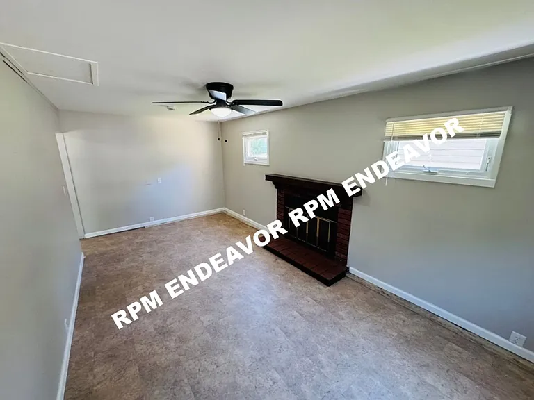 10052 Lilac Ave — Photo 6