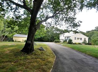 192 Station St, Coventry, RI 02816