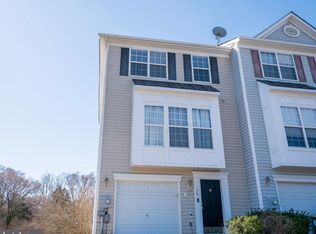30 Barton Ct, Inwood, WV 25428