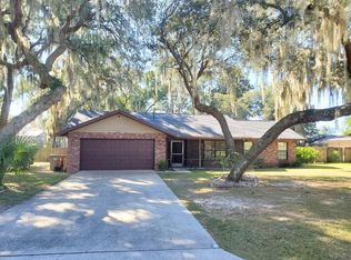 5408 Royal Oak Dr, Fruitland Park, FL 34731