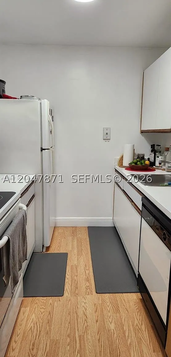 1 bed, 1.0 bath, 807 sqft, $1,800 — Photo 3