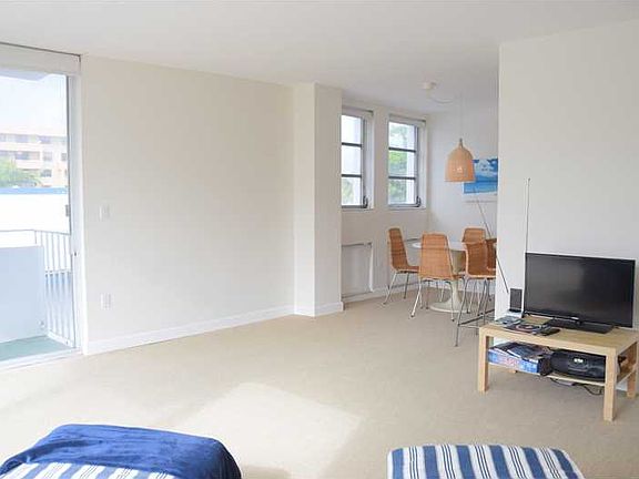 3rd image of 8001 Byron Ave APT 2A
