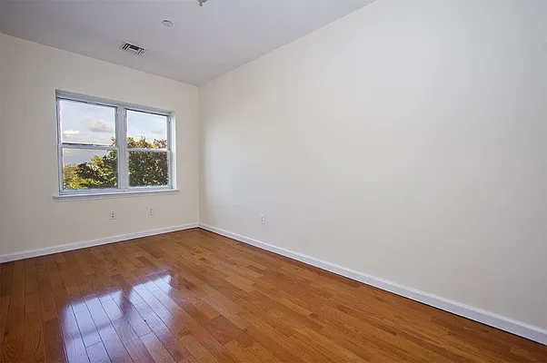 Rented by Level Group | media 12