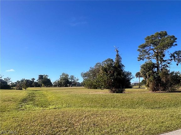 3rd image of 16810 Acapulco Rd