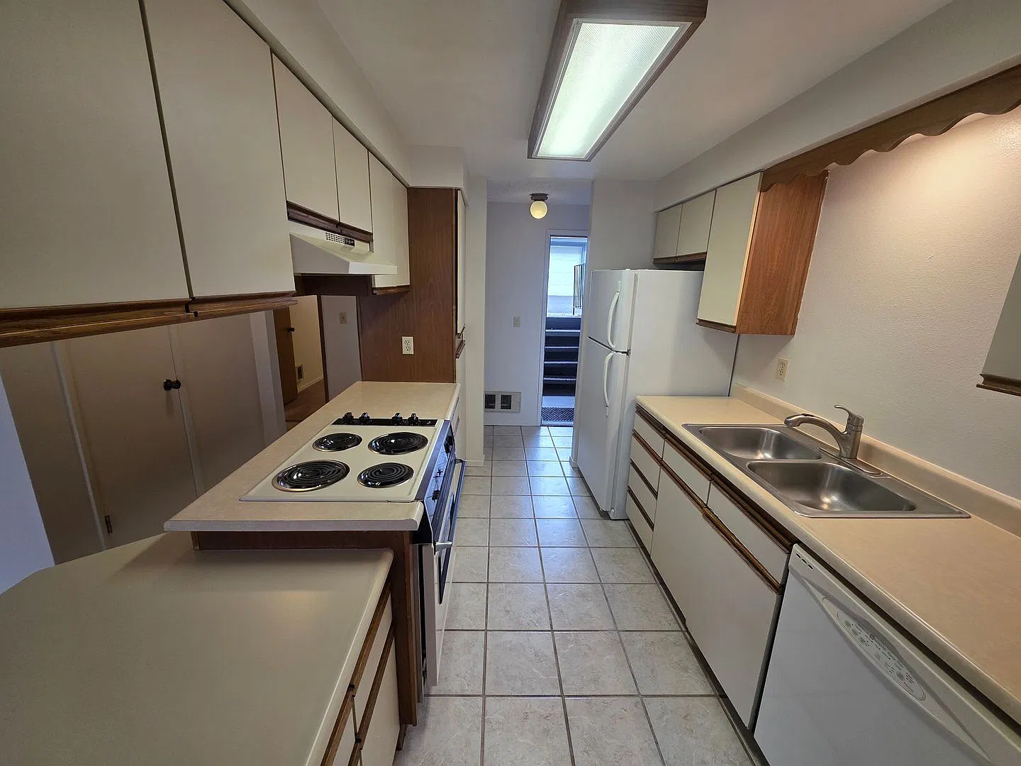 3015 S Clinton Rd — Photo 3