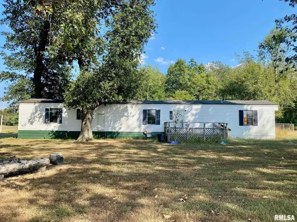 201 Mount Moriah Ave, West Frankfort, IL 62896