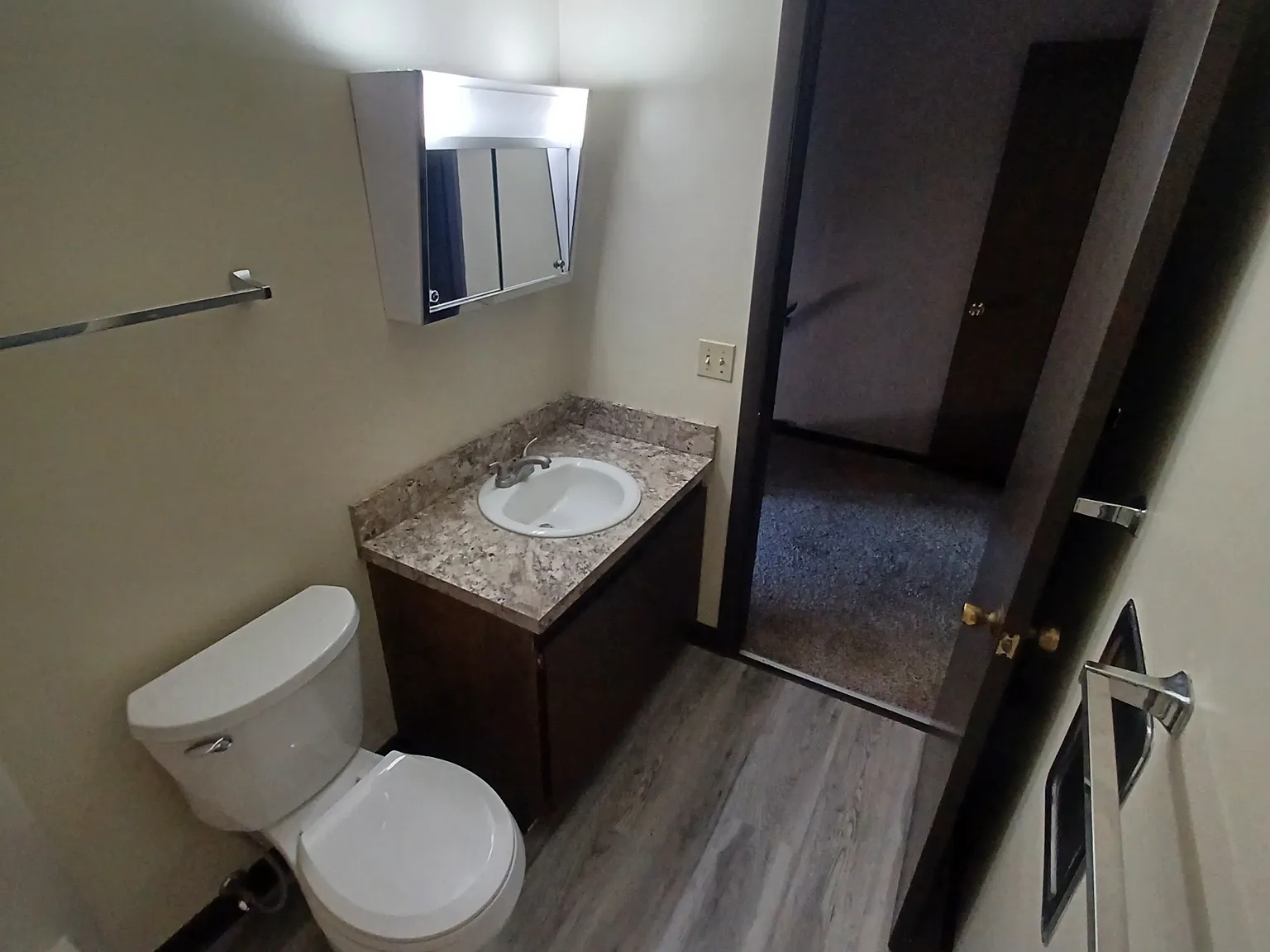 2 bed, 1.5 bath, 1200 sqft, $1,195 — Photo 4